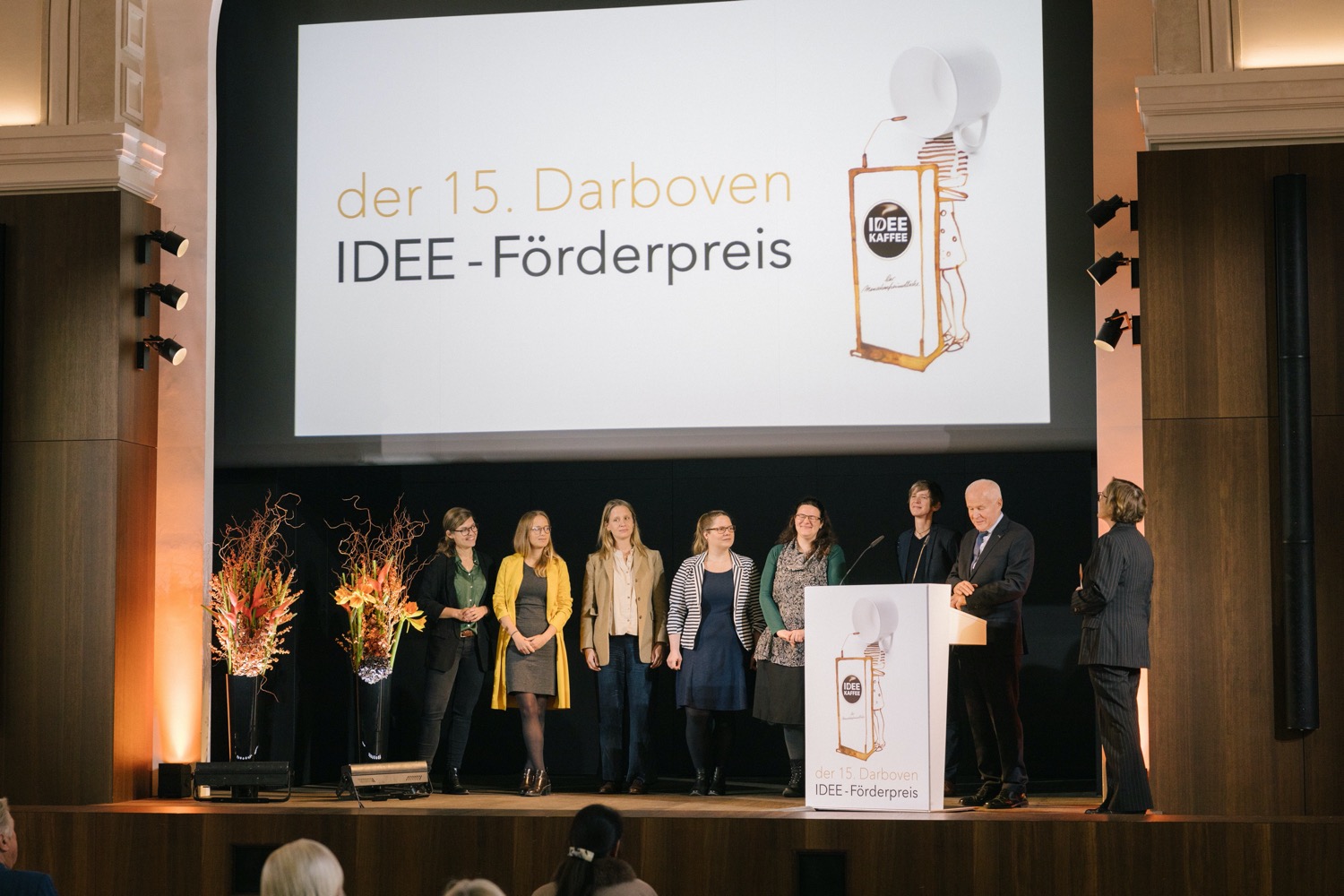 Award ceremony for the 15th Darboven IDEE Sponsorship Prize in Hamburg - finalists on stage